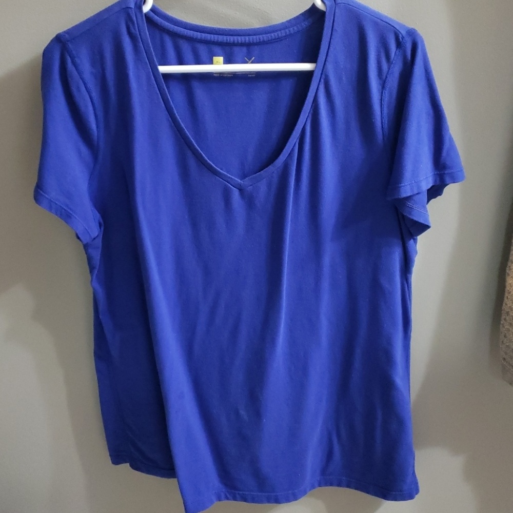 Xersion women's vneck